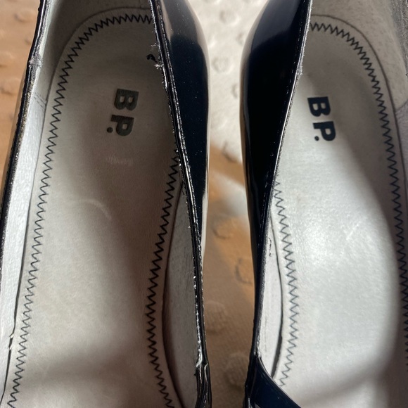 Women’s Black BP Patent Leather Mary Jane Heels With Button Detail - Picture 5 of 16